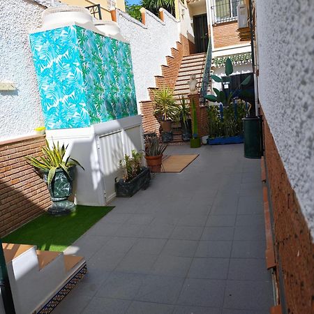Bianca Chic Studio - Carihuela Beach At 300M Torremolinos Ngoại thất bức ảnh