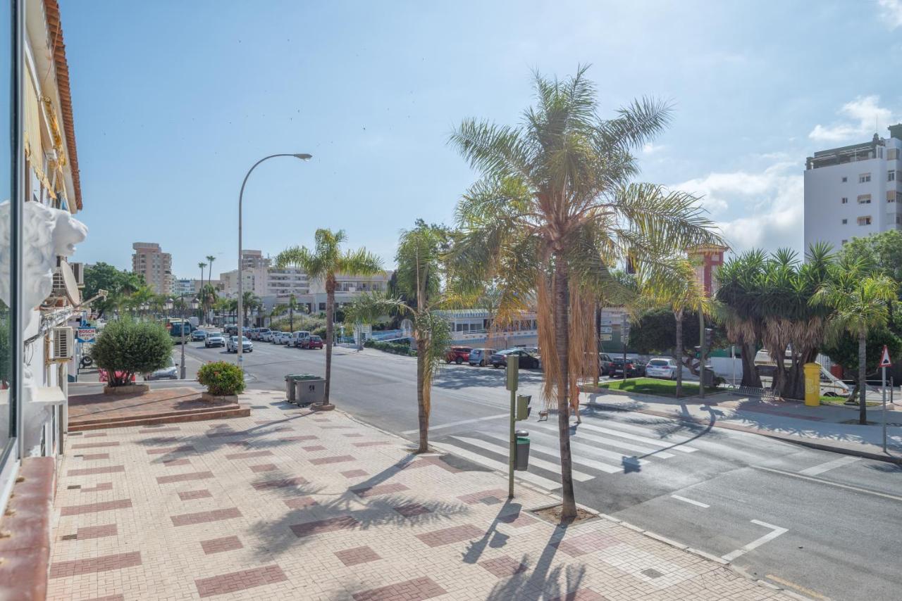 Bianca Chic Studio - Carihuela Beach At 300M Torremolinos Ngoại thất bức ảnh